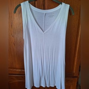 Lane Bryant Solid White Sleeveless V neck Tank Top size 10/12